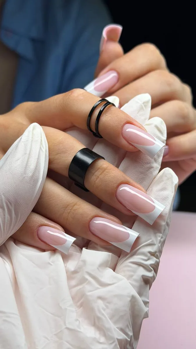 Construcción y extensión de uñas
