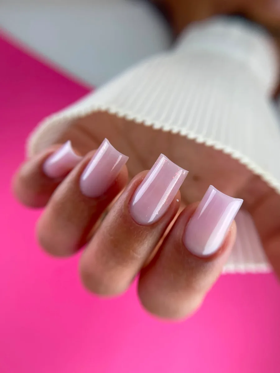 Uñas rosa nude cuadradas