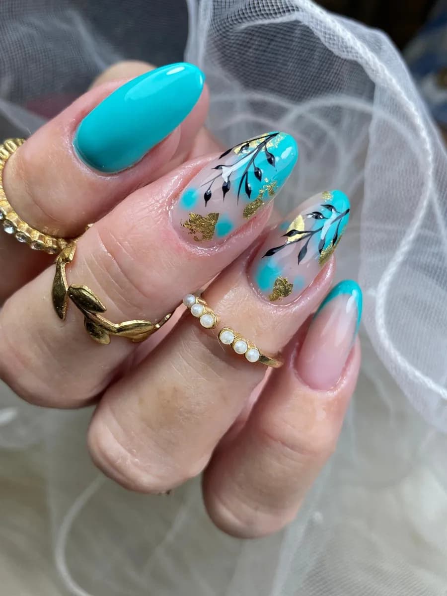 Turquesa con nail art