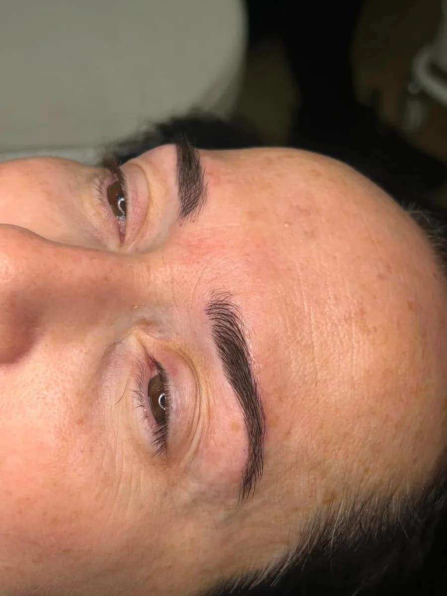 Microblading pelo a pelo