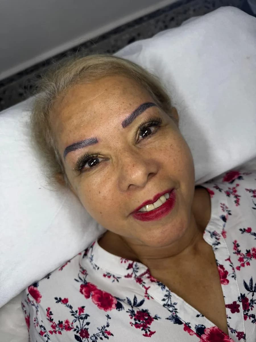 Micropigmentación de cejas, resultado
